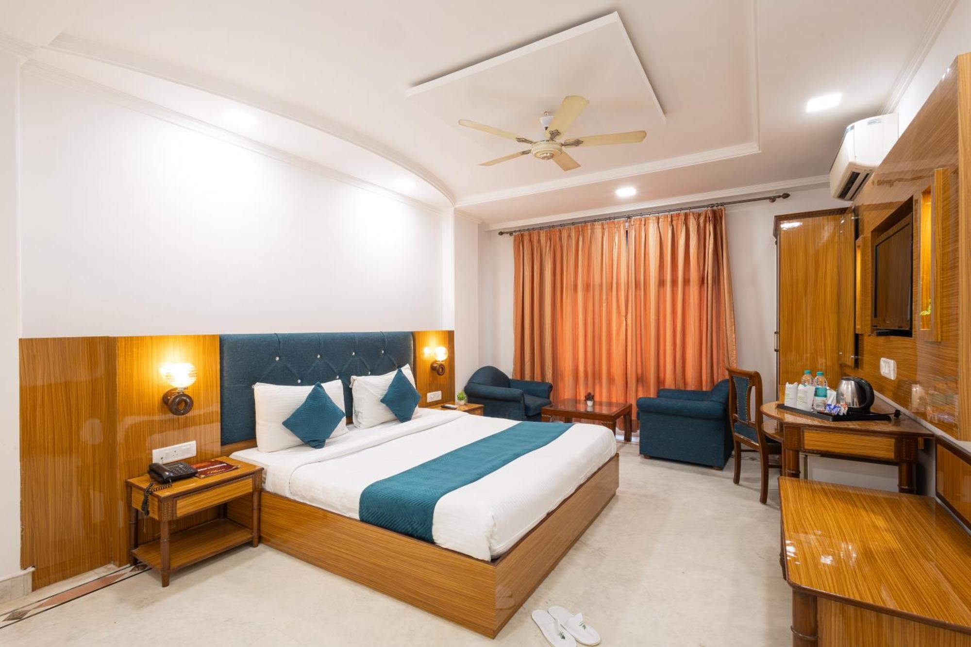 Hotel Panickers Residency - Ajmal Khan Market Near Karol Bagh Metro Delhi Zewnętrze zdjęcie