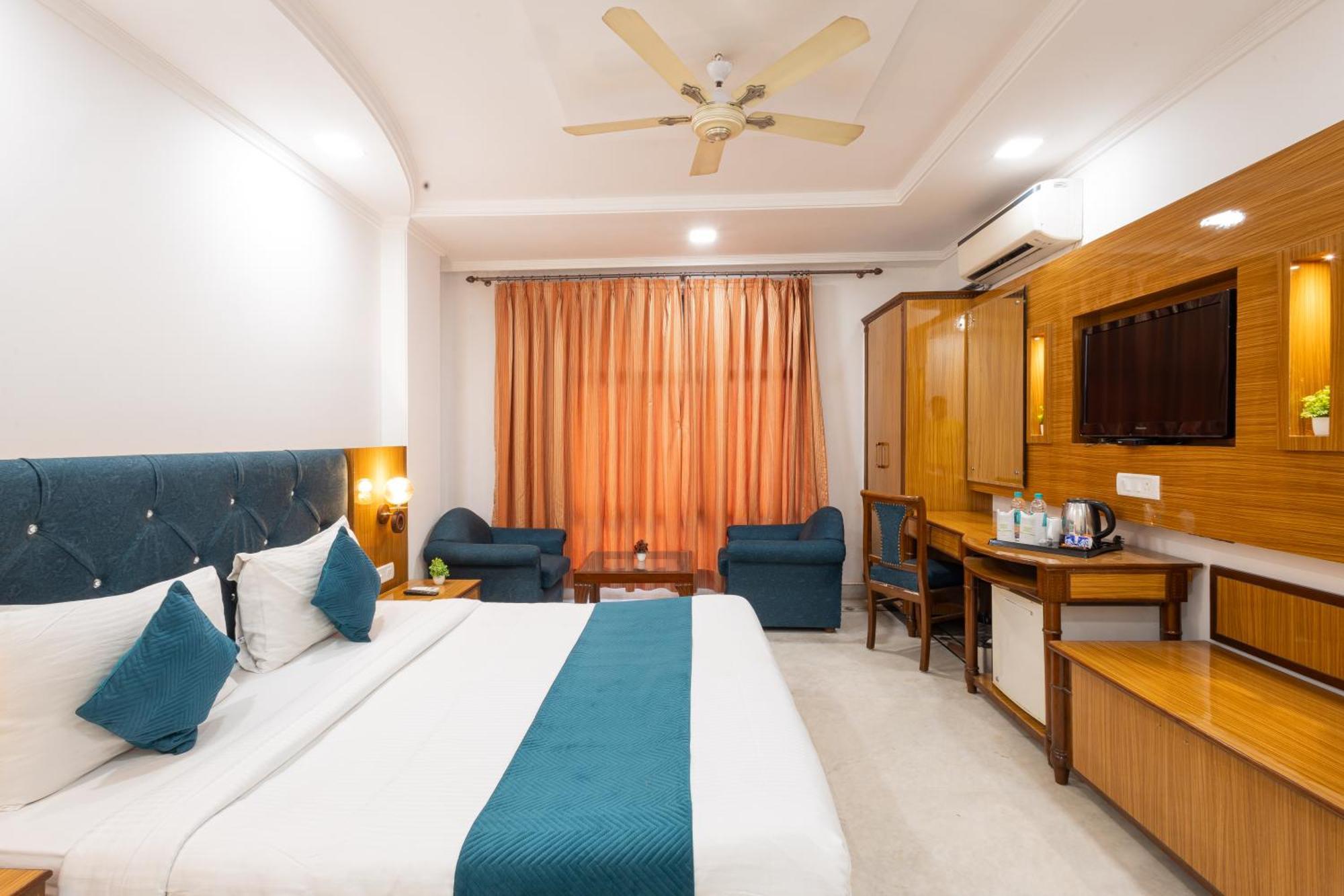 Hotel Panickers Residency - Ajmal Khan Market Near Karol Bagh Metro Delhi Zewnętrze zdjęcie