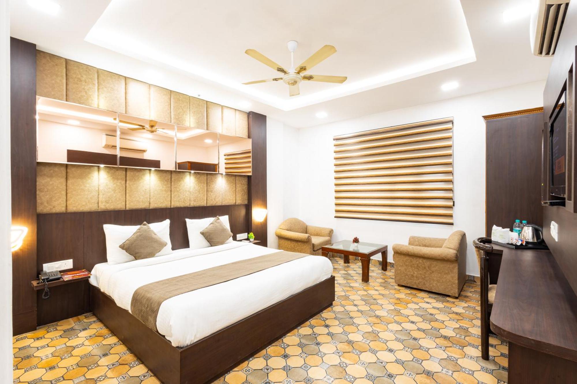 Hotel Panickers Residency - Ajmal Khan Market Near Karol Bagh Metro Delhi Zewnętrze zdjęcie