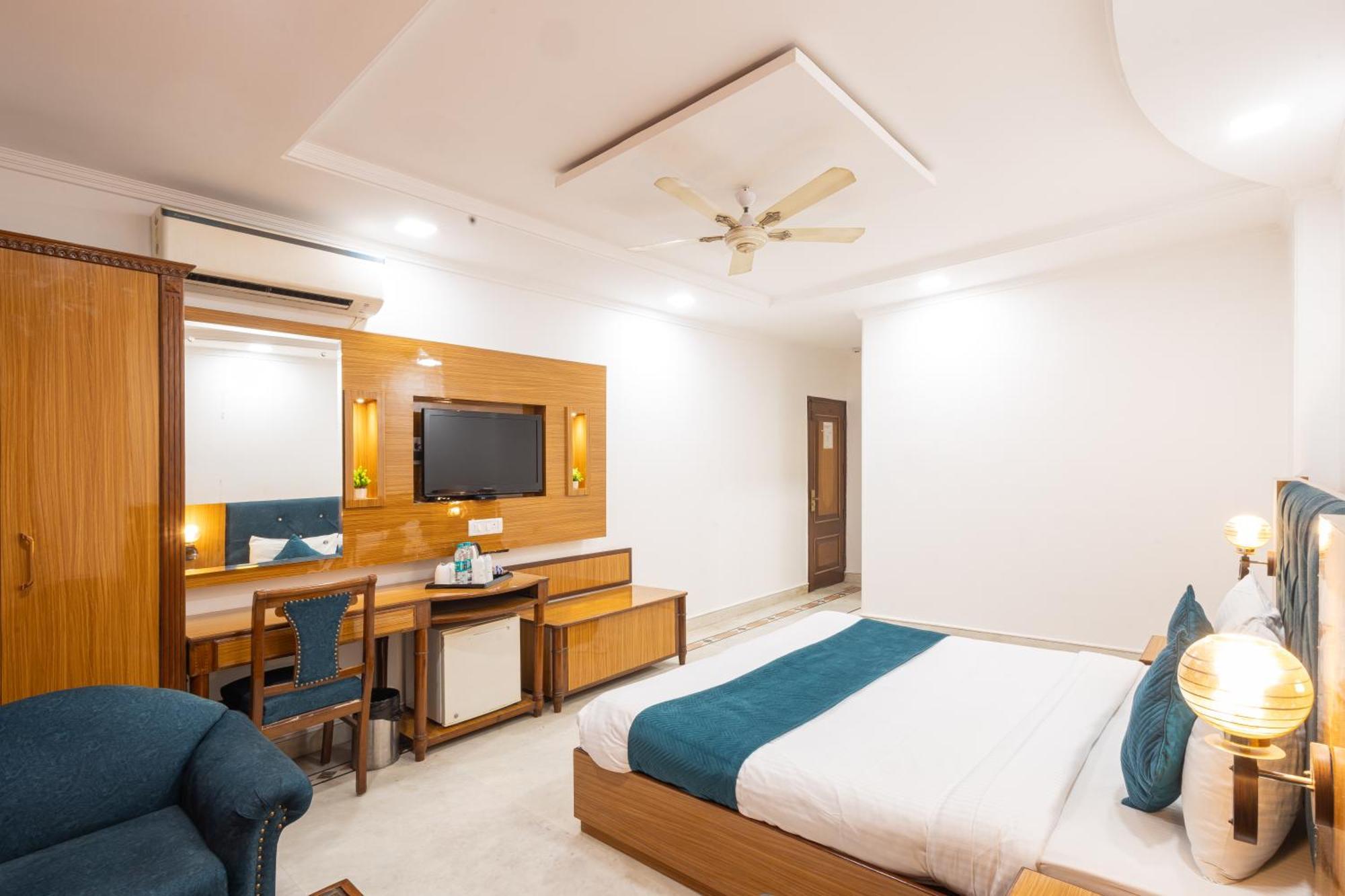 Hotel Panickers Residency - Ajmal Khan Market Near Karol Bagh Metro Delhi Zewnętrze zdjęcie