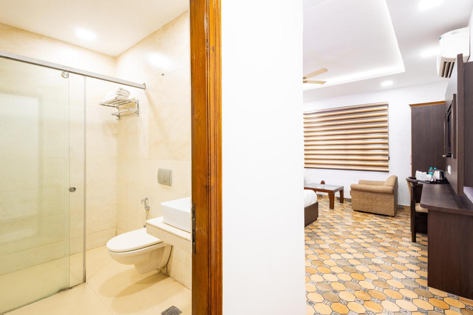 Hotel Panickers Residency - Ajmal Khan Market Near Karol Bagh Metro Delhi Zewnętrze zdjęcie