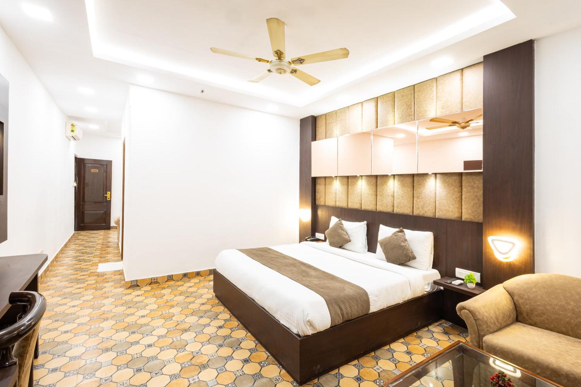 Hotel Panickers Residency - Ajmal Khan Market Near Karol Bagh Metro Delhi Zewnętrze zdjęcie