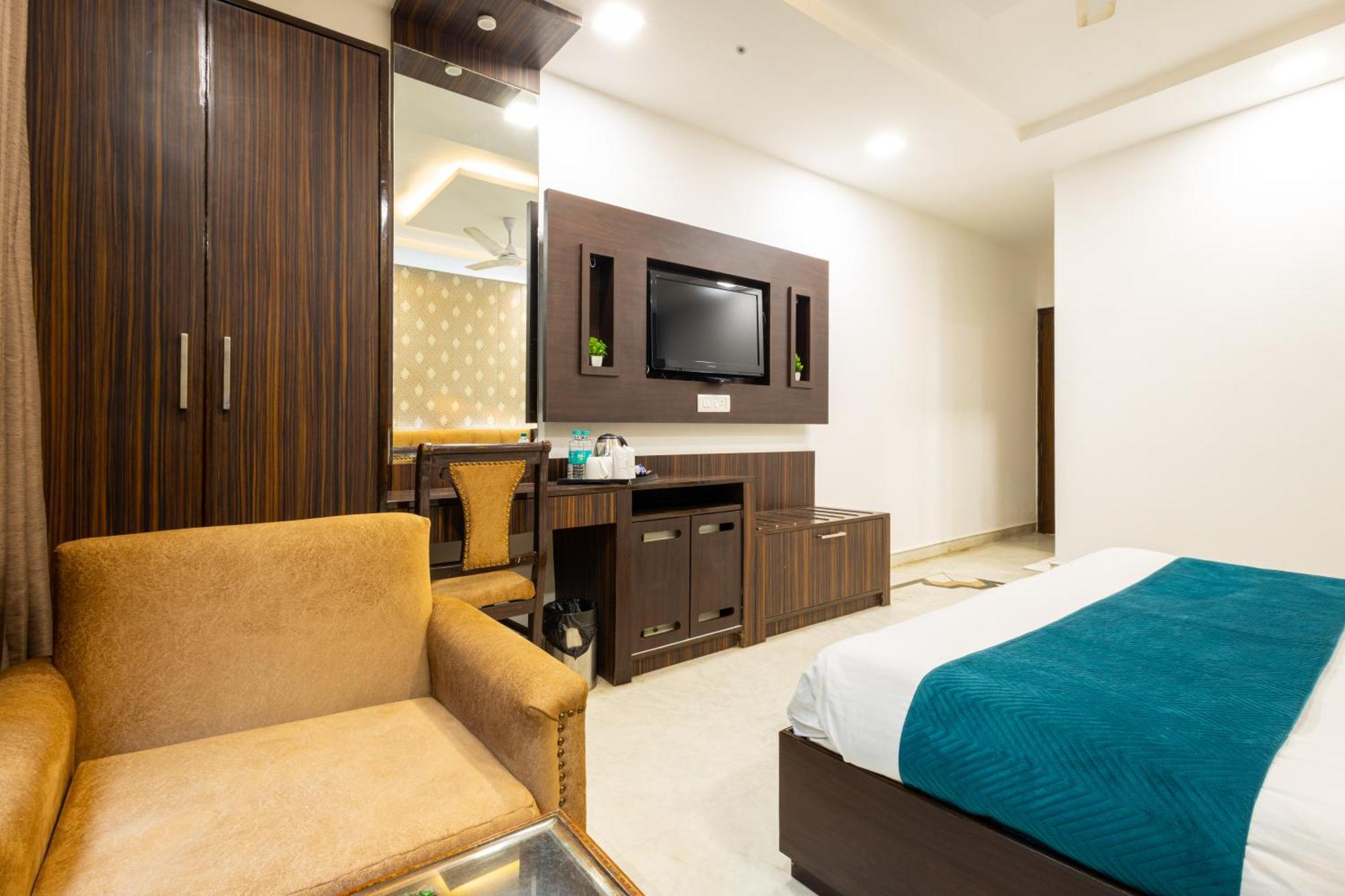 Hotel Panickers Residency - Ajmal Khan Market Near Karol Bagh Metro Delhi Zewnętrze zdjęcie