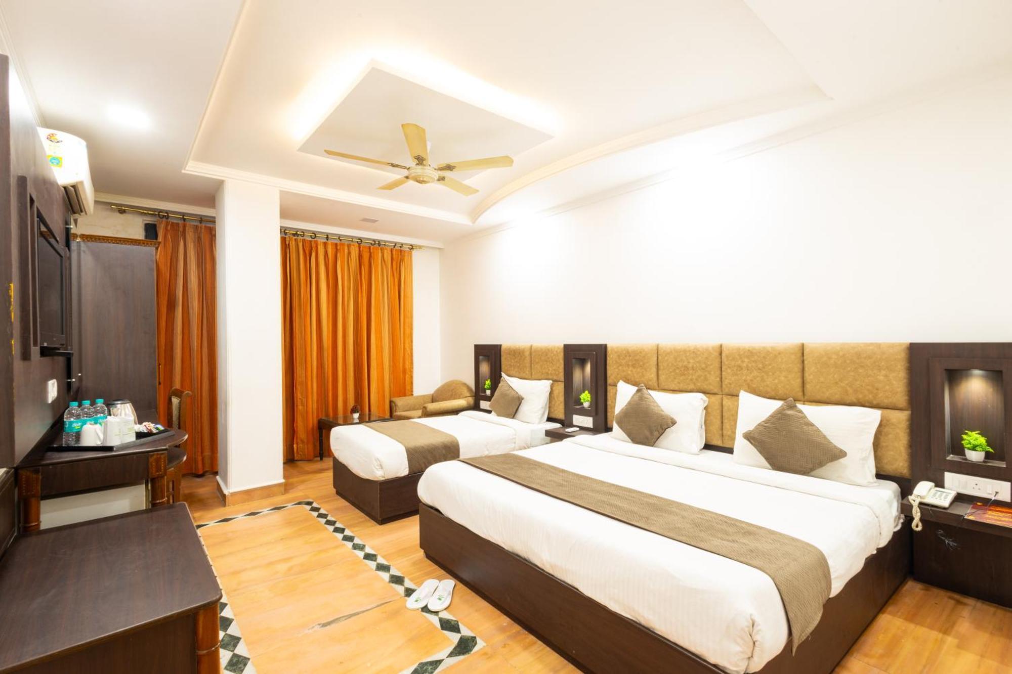 Hotel Panickers Residency - Ajmal Khan Market Near Karol Bagh Metro Delhi Zewnętrze zdjęcie
