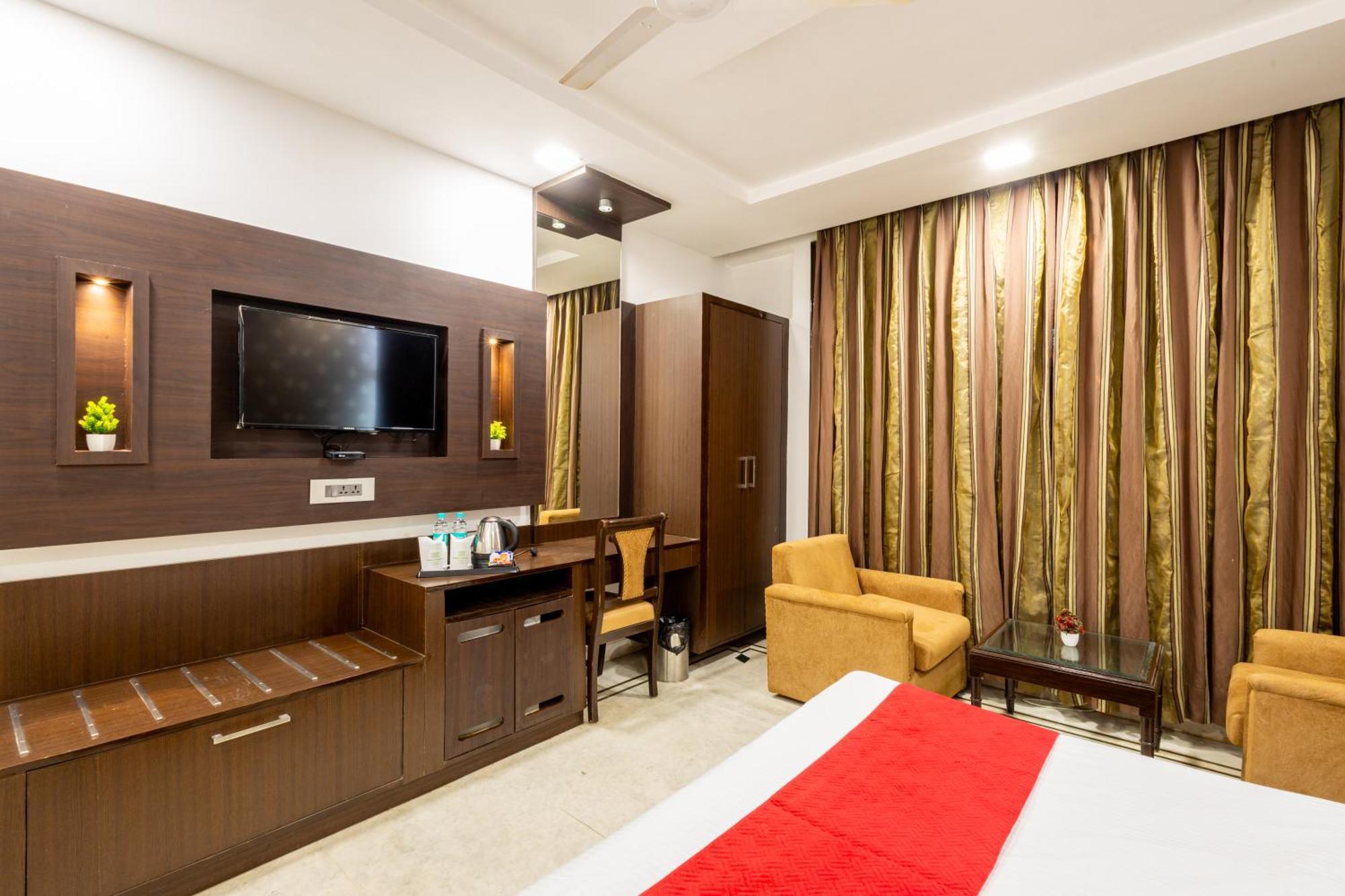 Hotel Panickers Residency - Ajmal Khan Market Near Karol Bagh Metro Delhi Zewnętrze zdjęcie